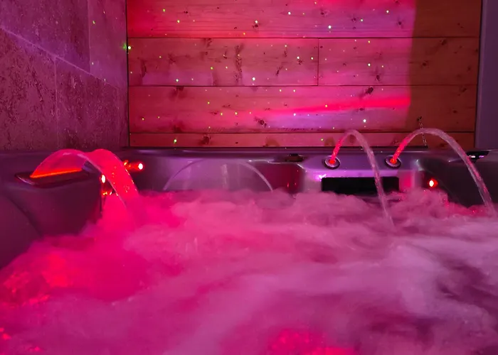 And Bubbles Location Avec Jaccuzi Διαμέρισμα Pézenas